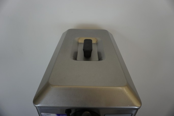 Automat do bitej śmietany Mussana Pony Microtronic 2L 33% - używany