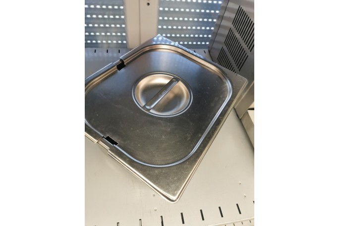 Pojemnik gastronomiczny GN 1/2 150mm 8.5l stal nierdzewna z pokrywą BLANCO