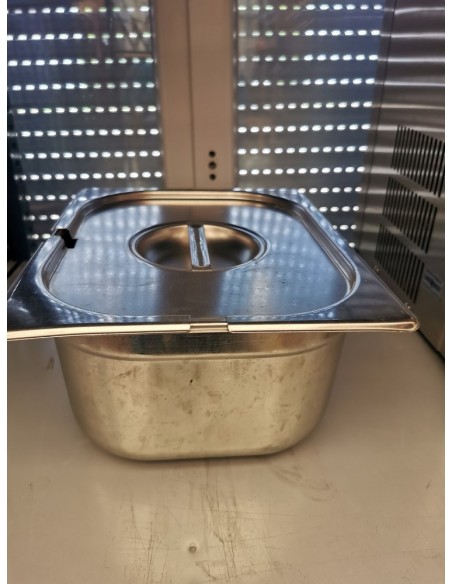 Pojemnik gastronomiczny GN 1/2 150mm 8.5l stal nierdzewna z pokrywą BLANCO