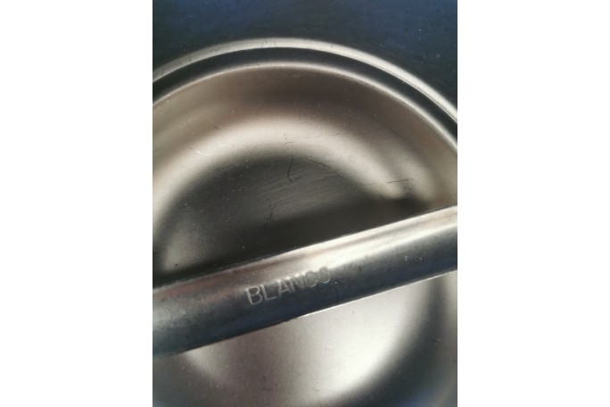 Pojemnik gastronomiczny GN 1/2 150mm 8.5l stal nierdzewna z pokrywą BLANCO