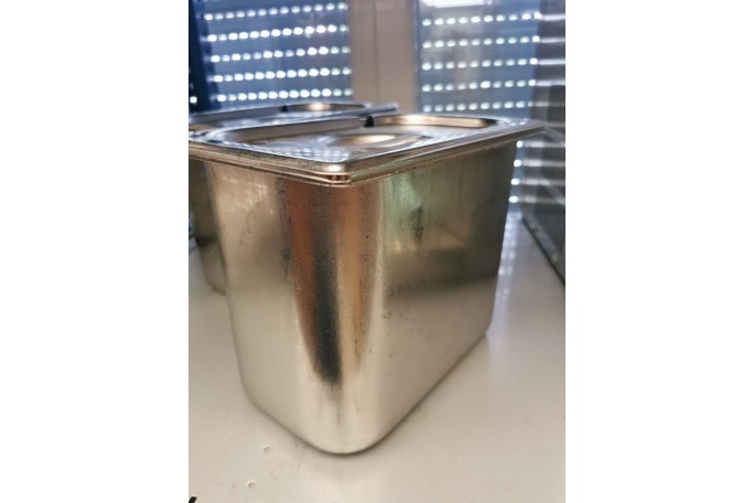 Pojemnik gastronomiczny GN 1/4 200mm 5L stal nierdzewna z pokrywą BLANCO