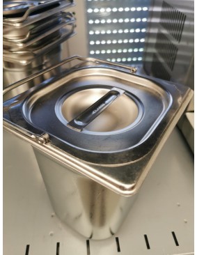 Pojemnik gastronomiczny GN 1/6 200mm 3.0l  + uchwyt stal nierdzewna z pokrywą BLANCO 2