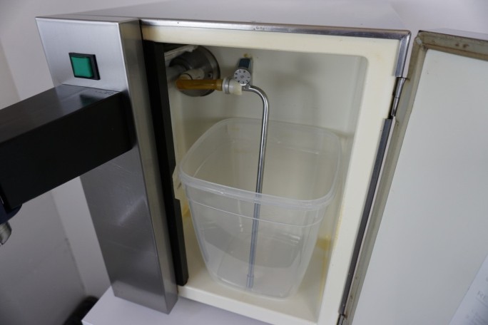 Automat do bitej śmietany Whipper 5L 36% - używany