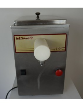 Automat do bitej śmietany Megamatic S104 4L 36% - używany