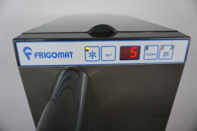 Automat do bitej śmietany Frigomat 3L 33% - używany